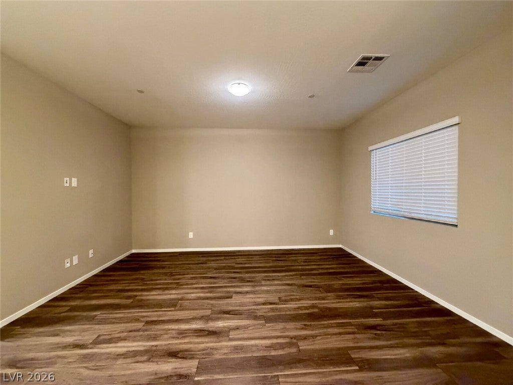 771 ESTATE COUNTRY Avenue