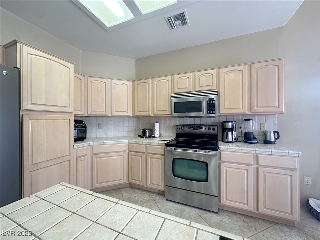 1210 Country Club, Laughlin, Nevada image 16