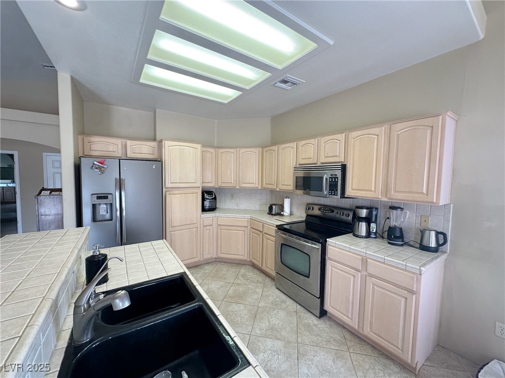 1210 Country Club, Laughlin, Nevada image 17