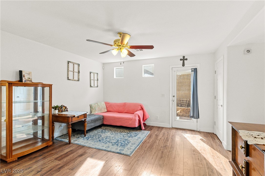 9105 Silk Threads Avenue