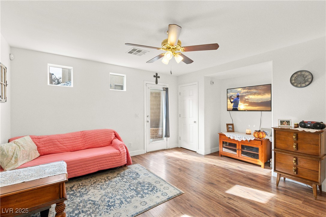 9105 Silk Threads Avenue