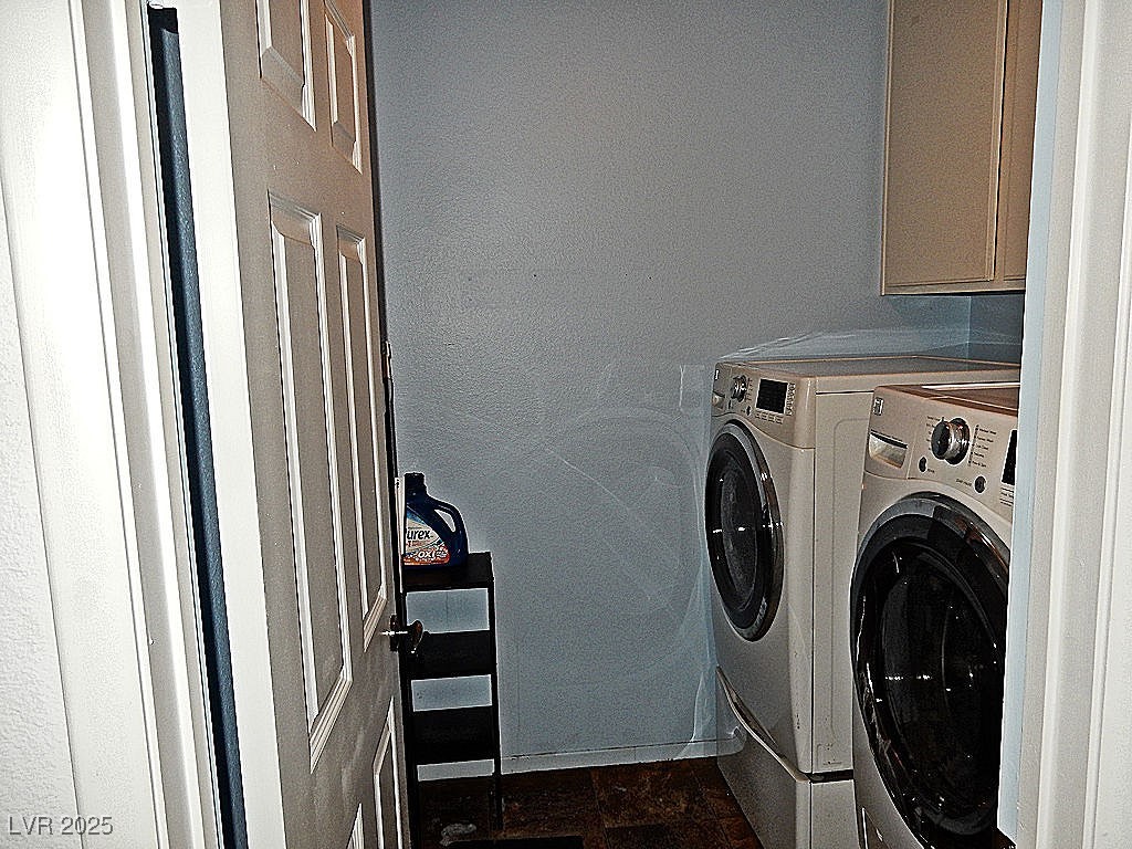 Las Vegas, Nevada 89119, United States, 3 Bedrooms Bedrooms, ,2 BathroomsBathrooms,Residential,Active,232945