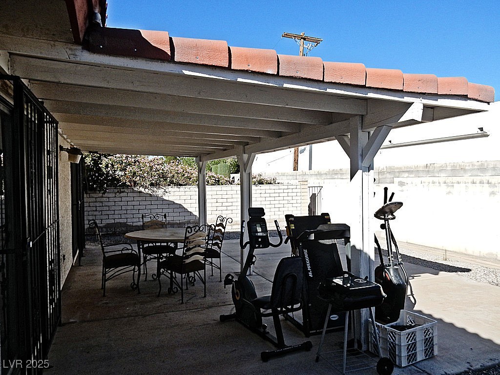 Las Vegas, Nevada 89119, United States, 3 Bedrooms Bedrooms, ,2 BathroomsBathrooms,Residential,Active,232945