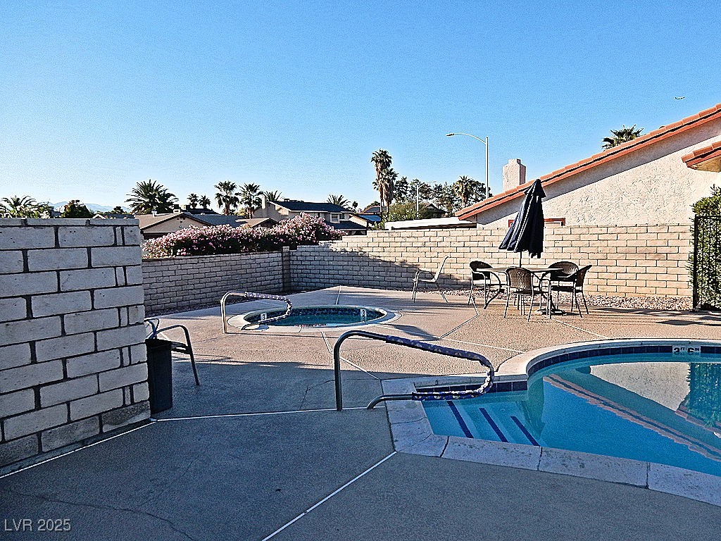 Las Vegas, Nevada 89119, United States, 3 Bedrooms Bedrooms, ,2 BathroomsBathrooms,Residential,Active,232945