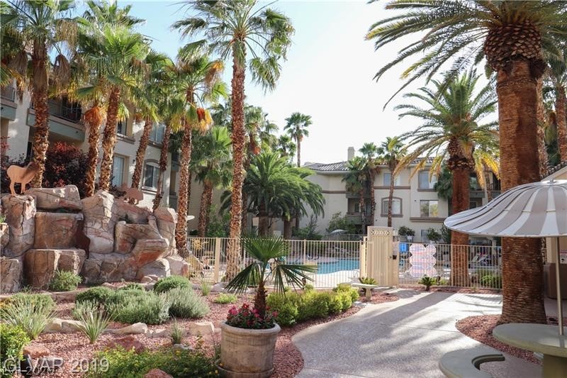 7123 S Durango Drive 111