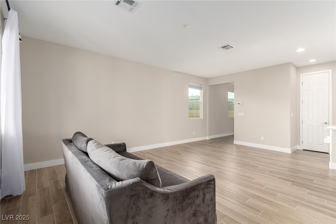 1049 Williamtown Avenue, North Las Vegas, Nevada image 6