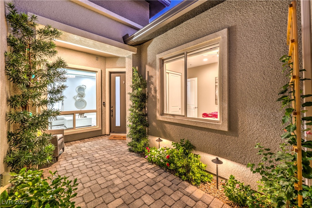 2159 Alto Vista Drive