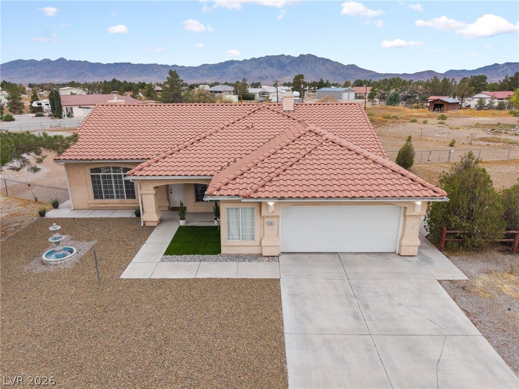 1741 W Calvada Boulevard
