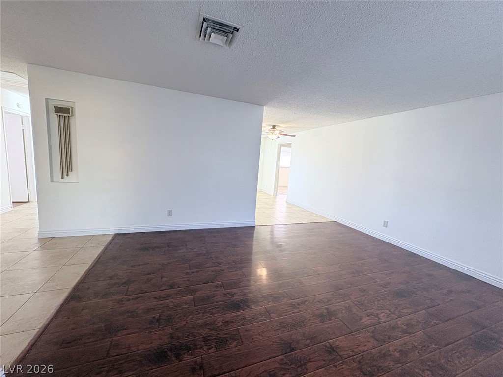 1575 Cherokee Lane