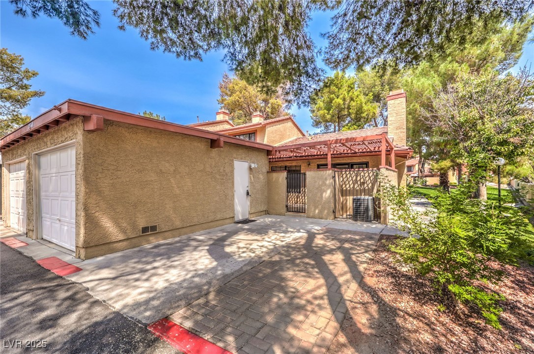 2360 Pickwick Drive, Henderson, Nevada image 22