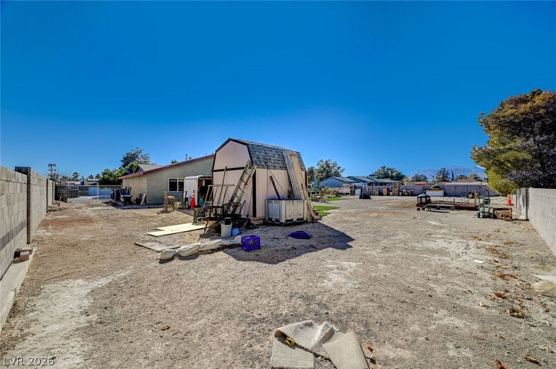 4424 Shady Hollow Avenue