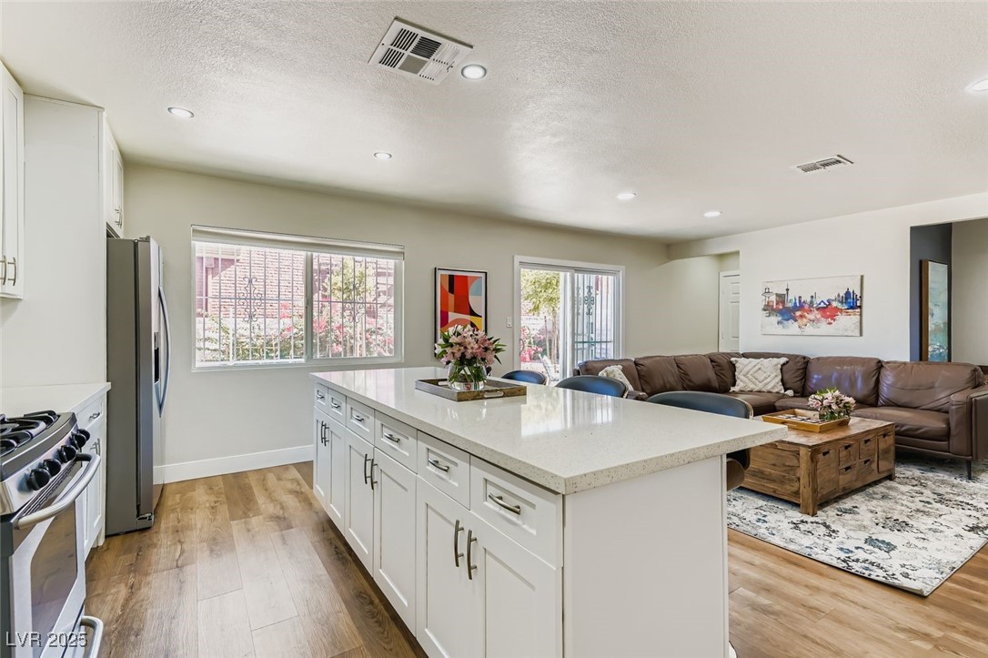 Las Vegas, Nevada 89102, United States, 4 Bedrooms Bedrooms, ,2 BathroomsBathrooms,Residential,Active,235189