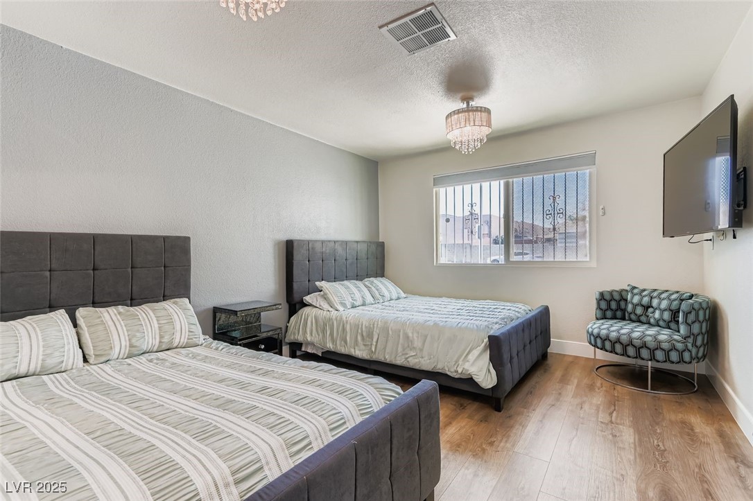 Las Vegas, Nevada 89102, United States, 4 Bedrooms Bedrooms, ,2 BathroomsBathrooms,Residential,Active,235189