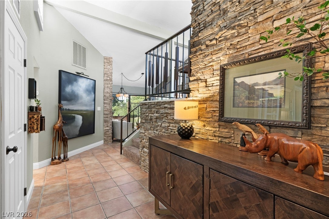 544 Greenbriar Place
