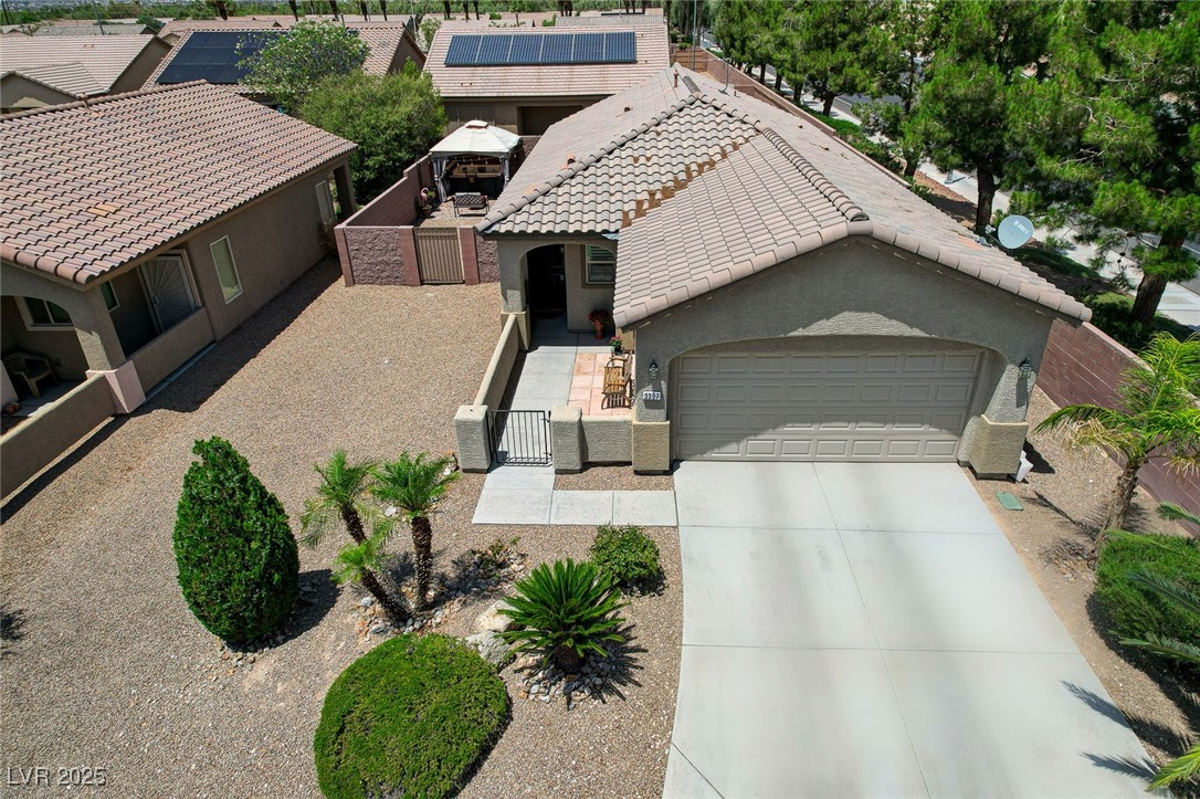 Properties 3 3307 Forestina Court