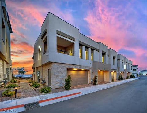 Townhouse For Sale - 600 N Carriage Hill Drive #1134<br/> Las Vegas, NV 89138