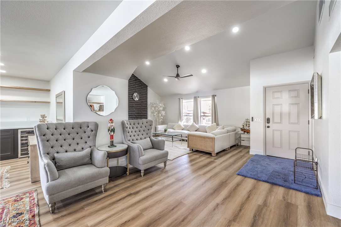 4731 Avenida Del Diablo