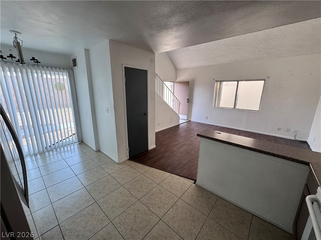 5245 Golden Lane