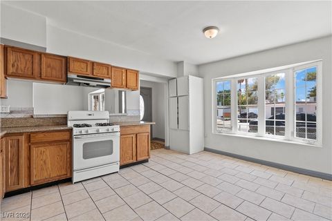3684 Hawaii Avenue Las Vegas NV 89104