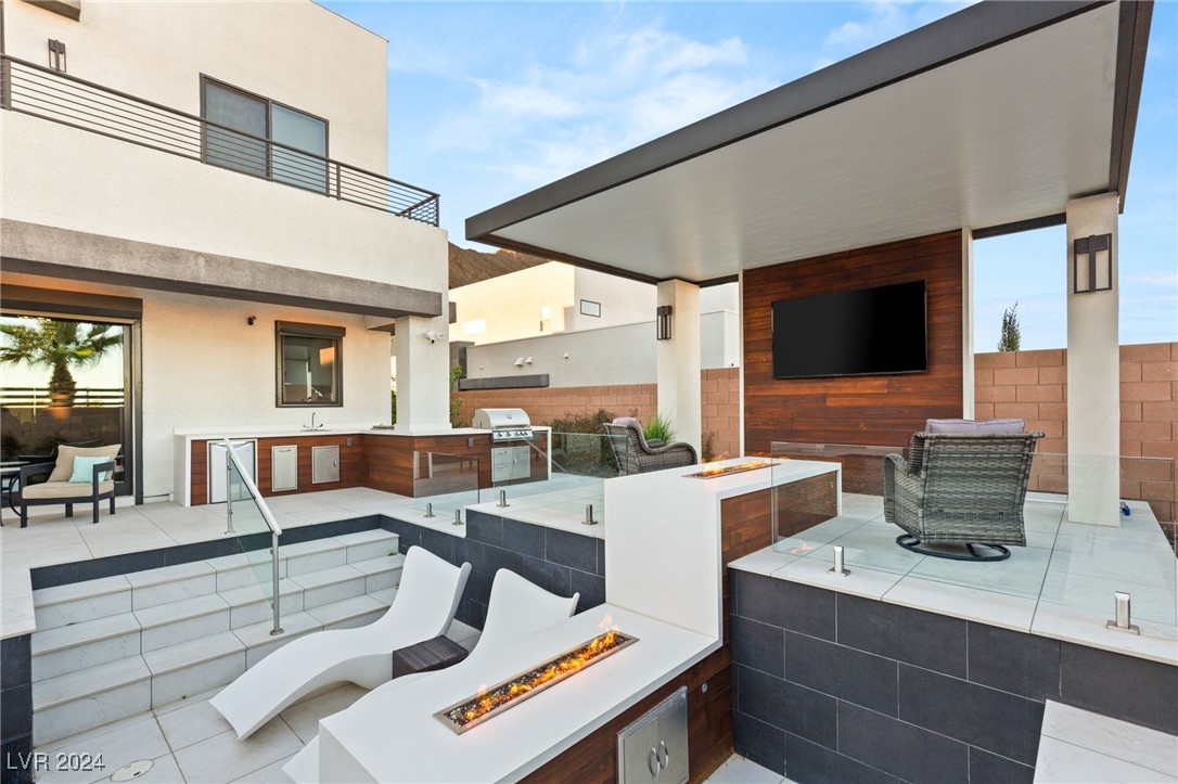 Las Vegas, Nevada 89129, United States, 4 Bedrooms Bedrooms, ,3 BathroomsBathrooms,Residential,Active,27101