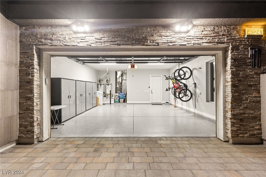 Las Vegas, Nevada 89129, United States, 4 Bedrooms Bedrooms, ,3 BathroomsBathrooms,Residential,Active,27101