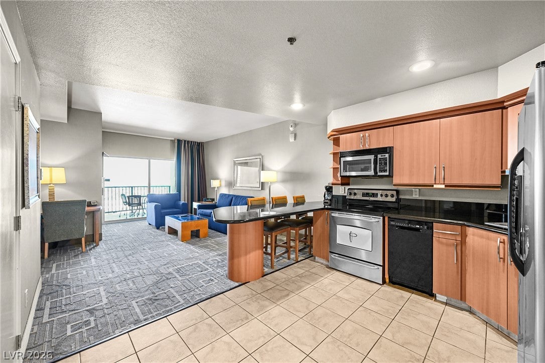 211 E Flamingo Road 1407