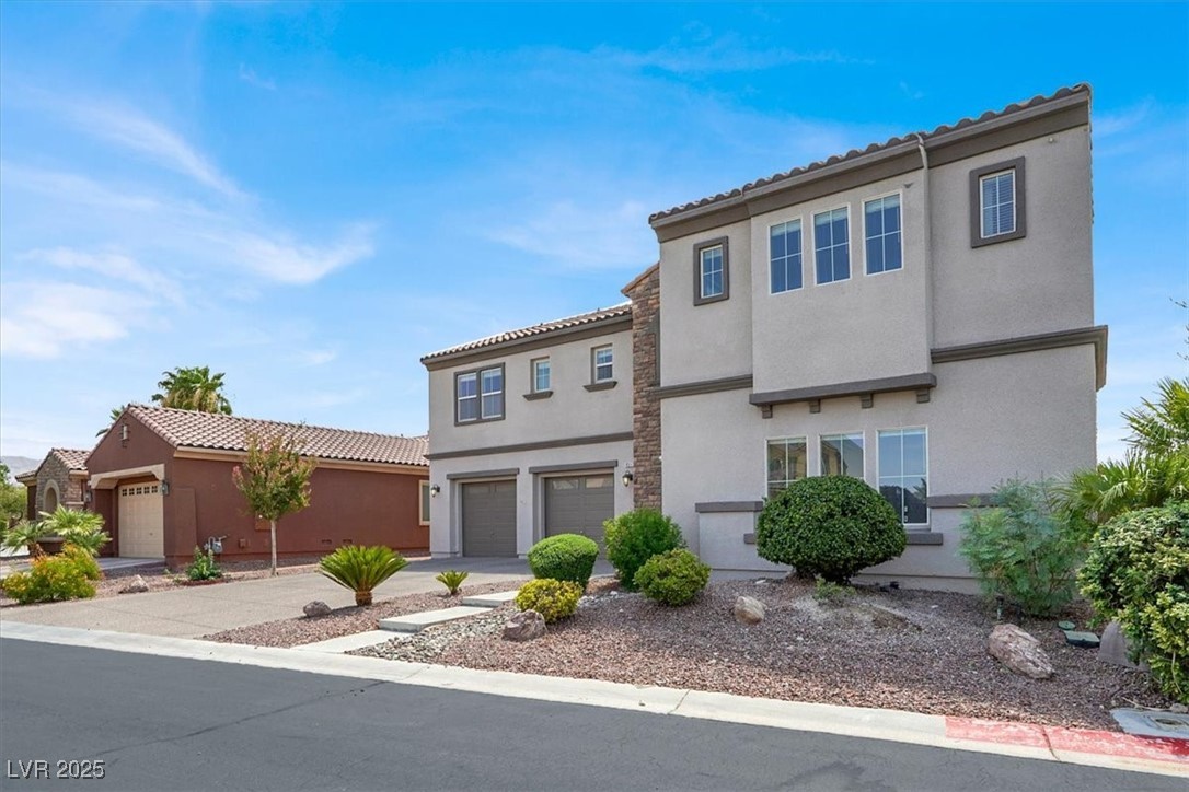 8517 Grand Palms Circle