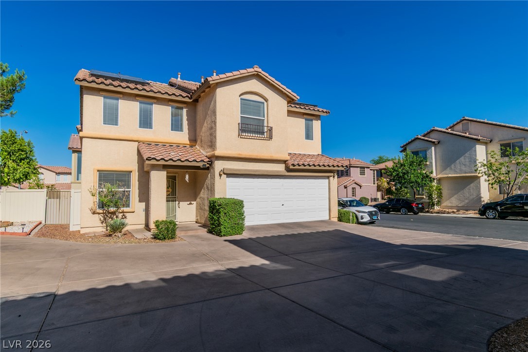 1042 Grand Cerritos Avenue