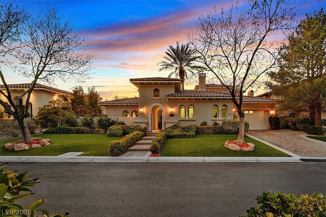 11877 OAKLAND HILLS Drive