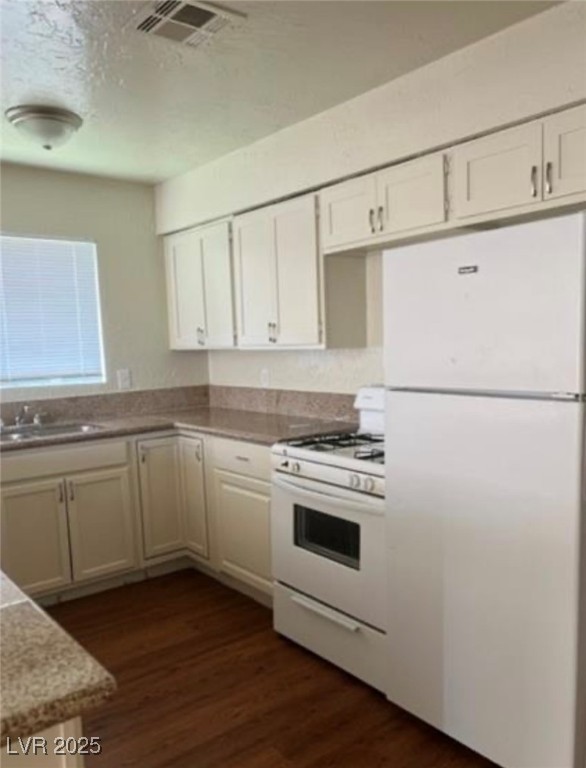 Properties 4 3630 Three Bars Court