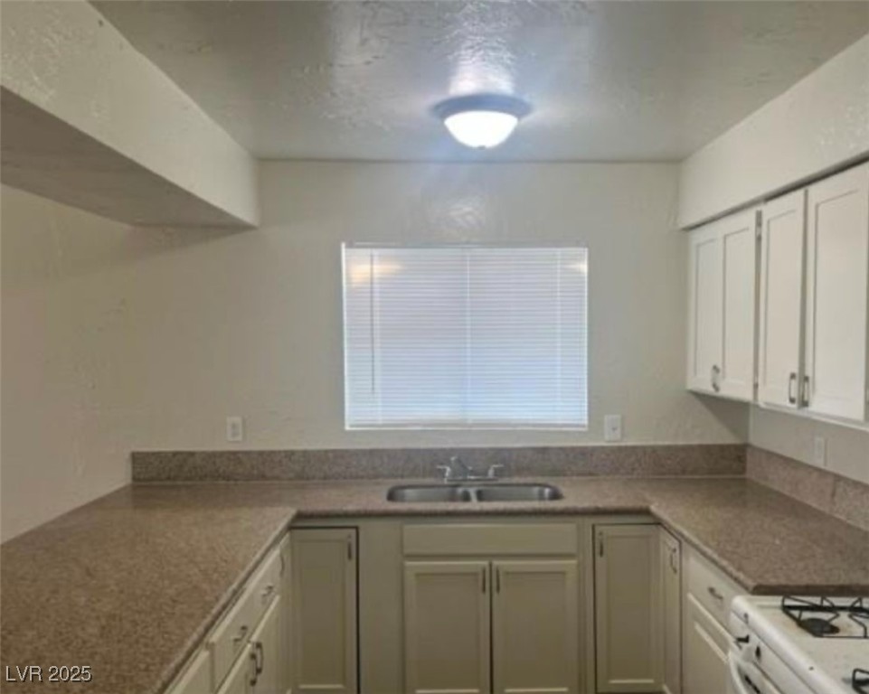 Properties 3 3630 Three Bars Court