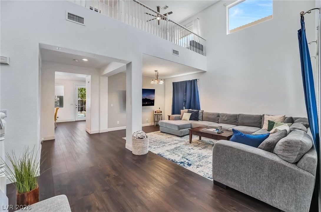 7572 Catalina Harbor Street