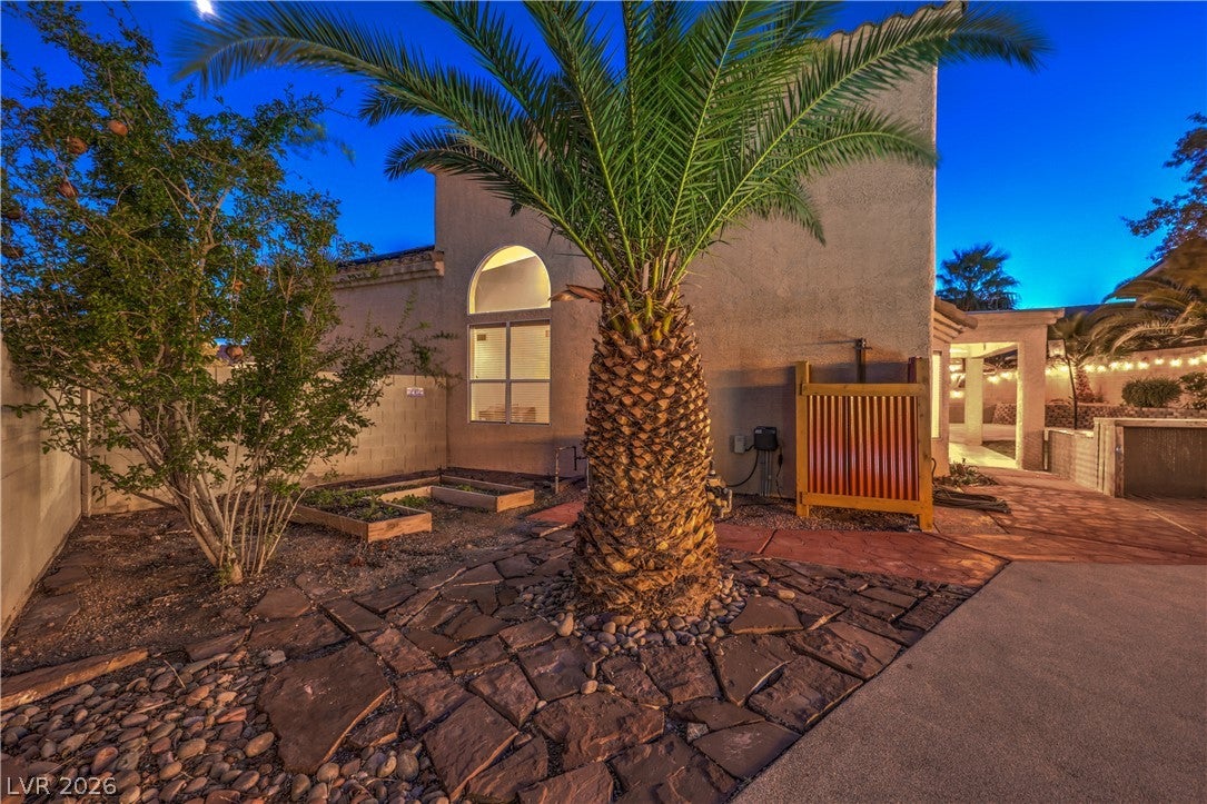 3541 Round Valley Way