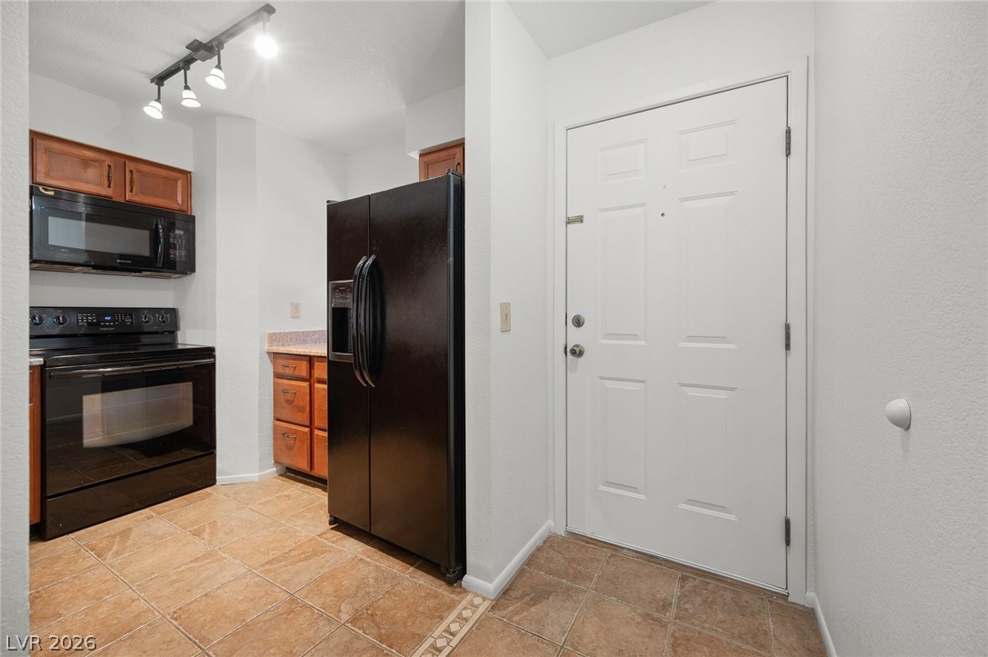 2076 Mesquite Lane 102