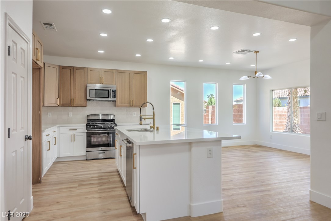 1054 Silver Star Street, Henderson, Nevada image 9