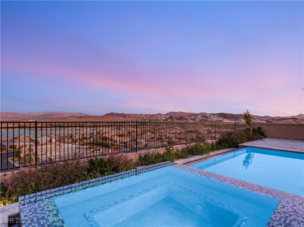 17 Ellie Fields Street