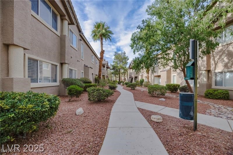 2152 Turquoise Ridge Street 202