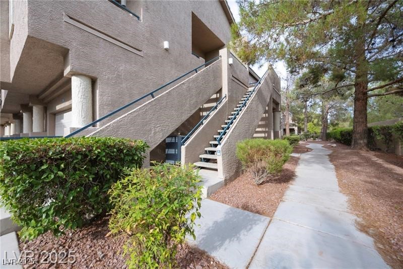 2152 Turquoise Ridge Street 202