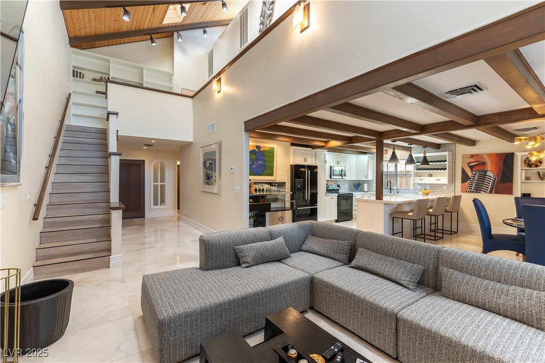 2845 Queens Courtyard Drive