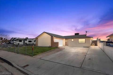 Photo of 829 Vincent Way, Las Vegas, NV 89145 (MLS # 2760874)