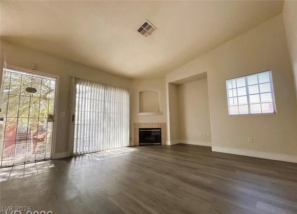 4730 E Craig Road 2094