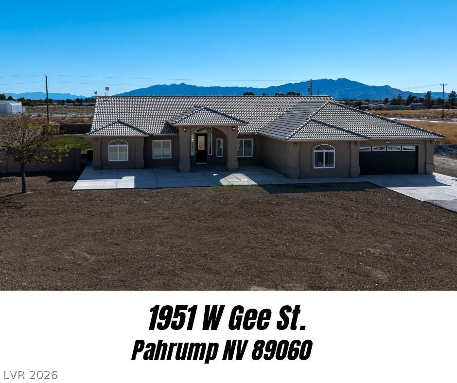 1951 W Gee Street
