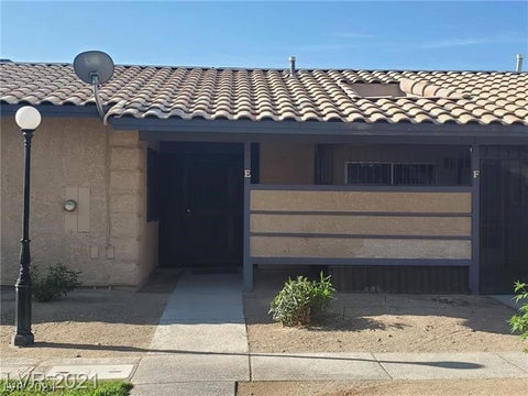 Townhouse For Sale - 215 N Lamb Boulevard #E<br/> Las Vegas, NV 89110