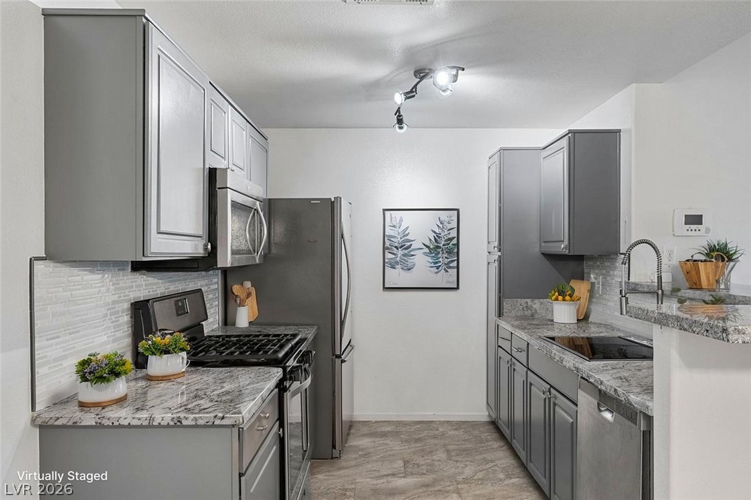 8250 N Grand Canyon Drive 1127