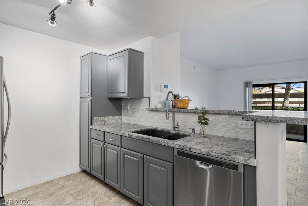 8250 N Grand Canyon Drive 1127