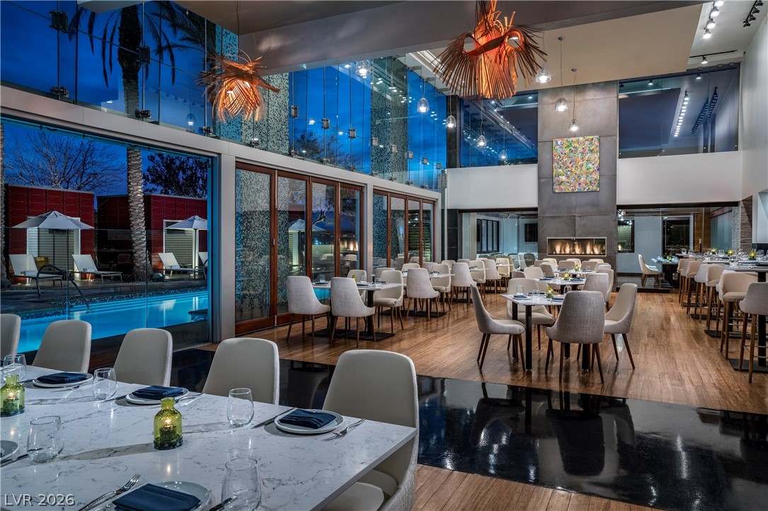 4381 W FLAMINGO Road 908