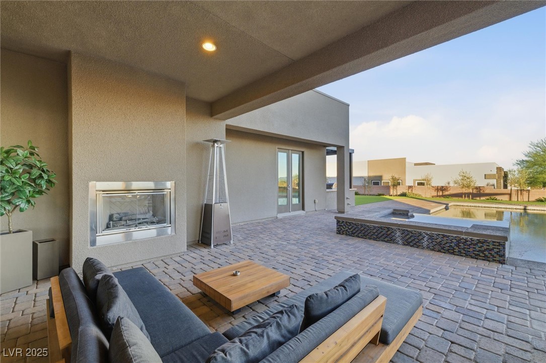 Las Vegas, Nevada 89113, United States, 5 Bedrooms Bedrooms, ,4 BathroomsBathrooms,Residential,Active,256635