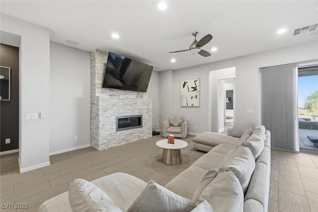 Las Vegas, Nevada 89113, United States, 5 Bedrooms Bedrooms, ,4 BathroomsBathrooms,Residential,Active,256635