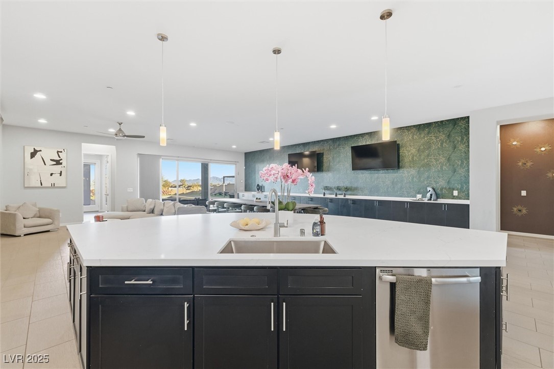 Las Vegas, Nevada 89113, United States, 5 Bedrooms Bedrooms, ,4 BathroomsBathrooms,Residential,Active,256635