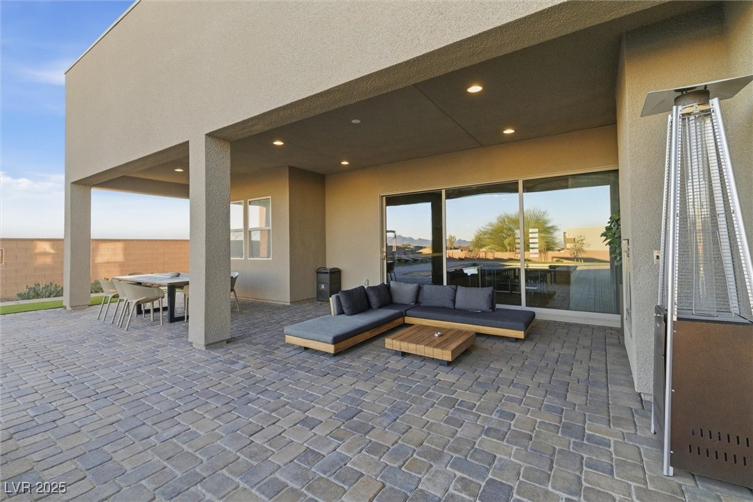 Las Vegas, Nevada 89113, United States, 5 Bedrooms Bedrooms, ,4 BathroomsBathrooms,Residential,Active,256635